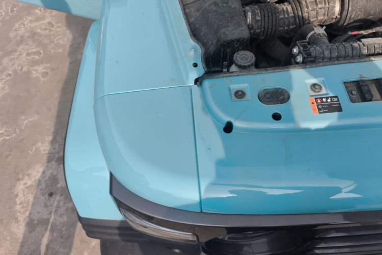 Used 212 T01 2025 2.0T Changfeng Engine Bay Right