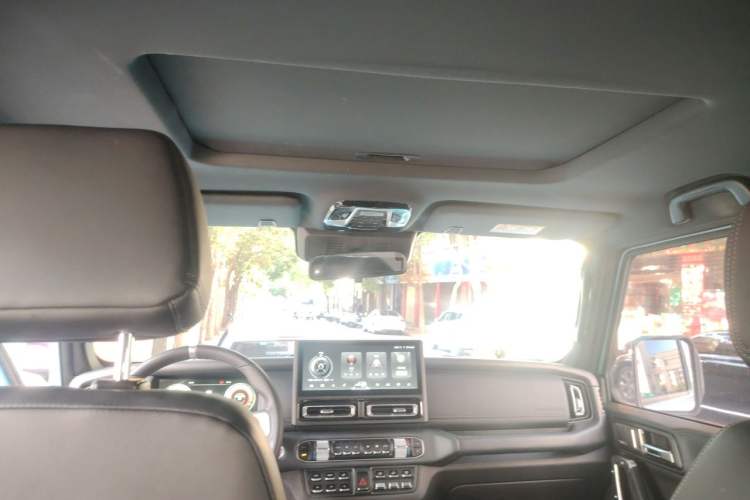 Used 212 T01 2025 2.0T Changfeng Headliner