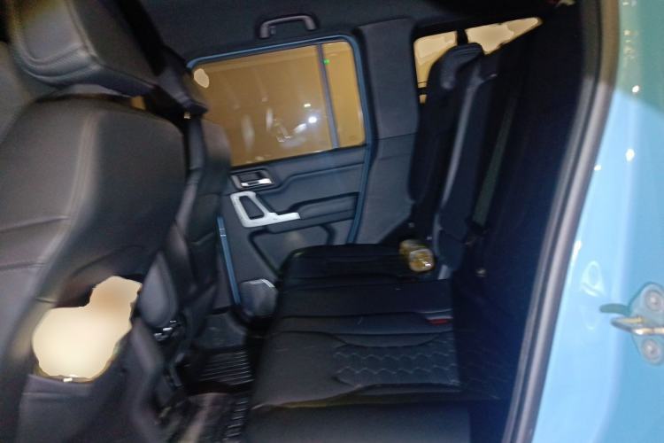 Used 212 T01 2025 2.0T Changfeng Left Rear Seat