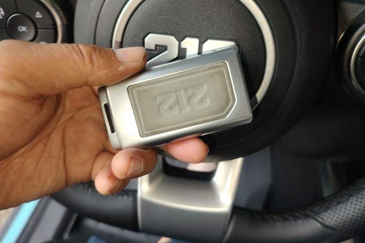 Used 212 T01 2025 2.0T Changfeng Vehicle Key