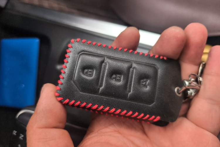 Used 212 T01 2025 2.0T Changfeng Vehicle Key