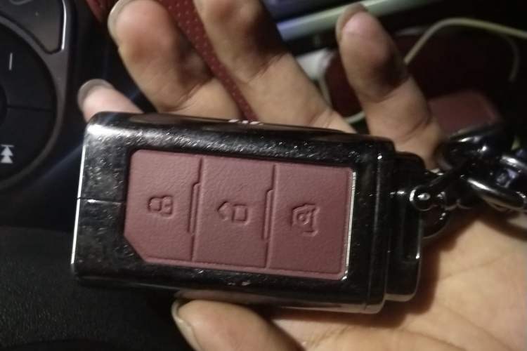 Used 212 T01 2025 2.0T Changfeng Vehicle Key