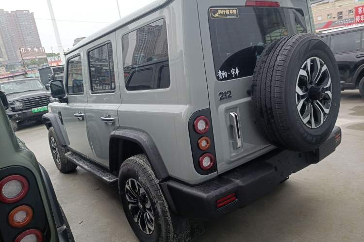 Used 212 T01 2025 Model 2.0T Diesel Exterior 1