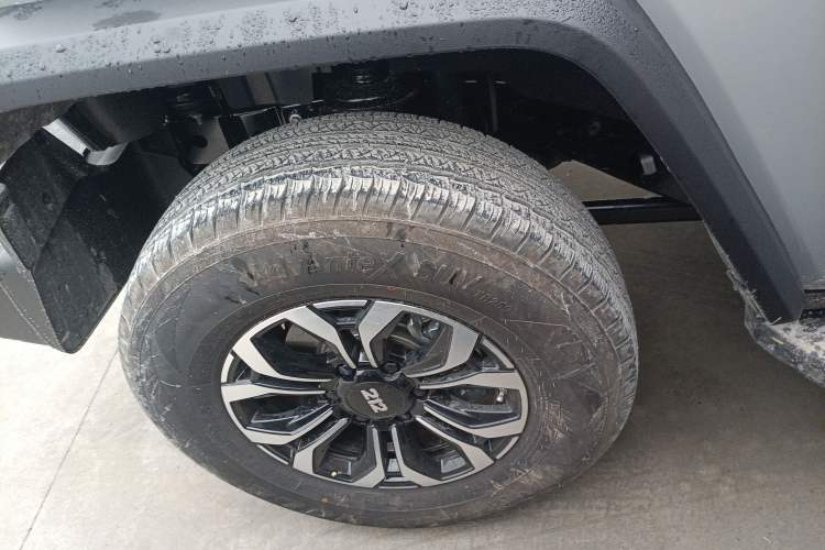 Used 212 T01 2025 Model 2.0T Diesel Exterior 3