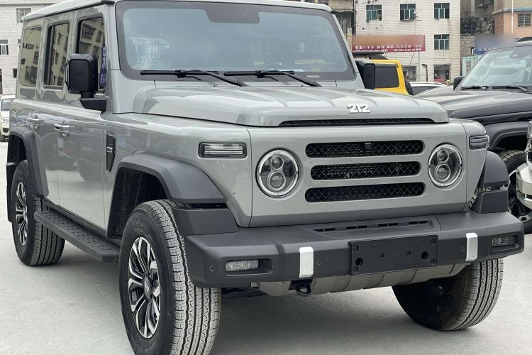 Used 212 T01 2025 Model 2.0T Diesel Exterior 6