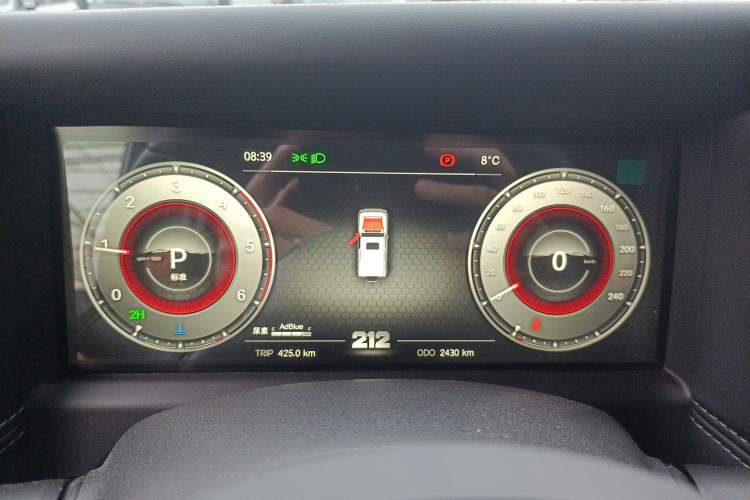 Used 212 T01 2025 Model 2.0T Diesel Instrument Cluster