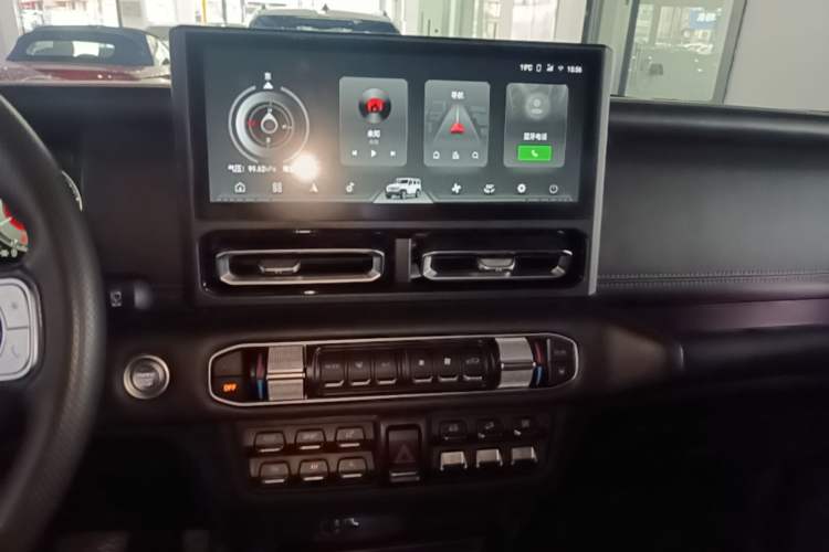 Used 212 T01 2025 2.0T Changfeng Audio And AC Panel