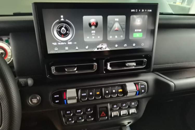 Used 212 T01 2025 2.0T Changfeng Audio And AC Panel