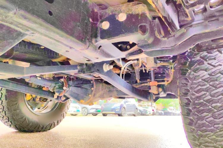 Used 212 T01 2025 2.0T Changfeng Chassis Rear Right