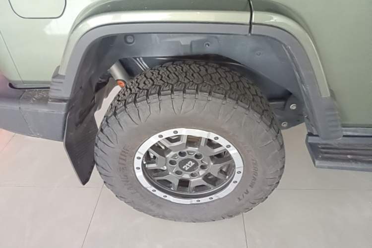 Used 212 T01 2025 2.0T Changfeng Exterior 5