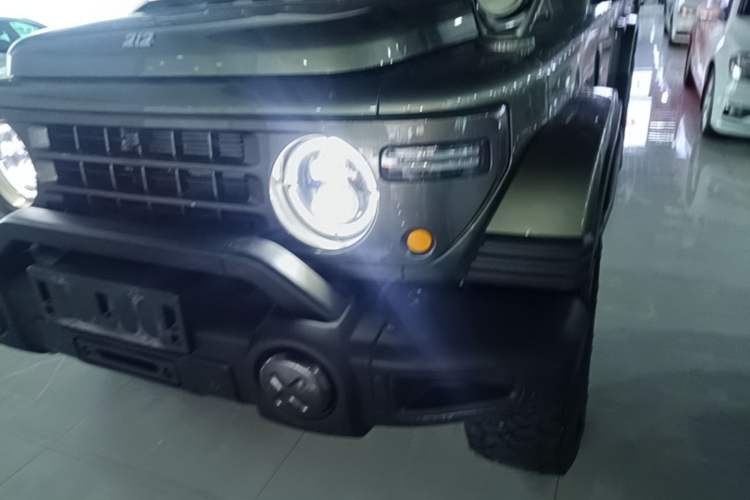 Used 212 T01 2025 2.0T Changfeng Left Front Headlight