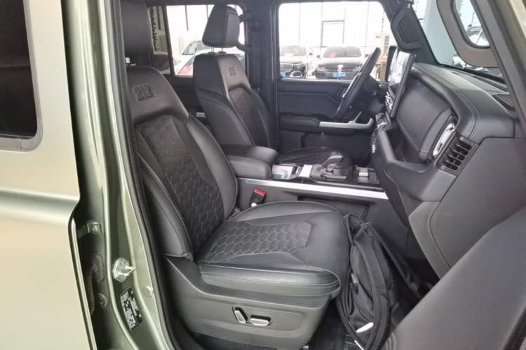 Used 212 T01 2025 2.0T Changfeng Right Front Seat