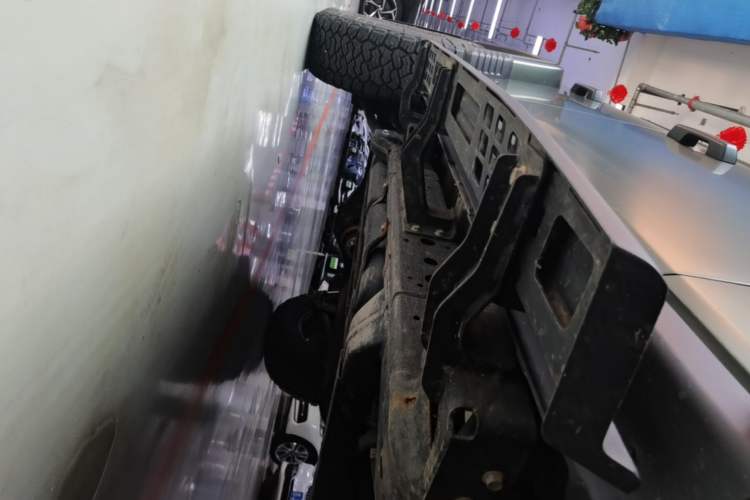 Used 212 T01 2025 2.0T Changfeng Right Side Sill