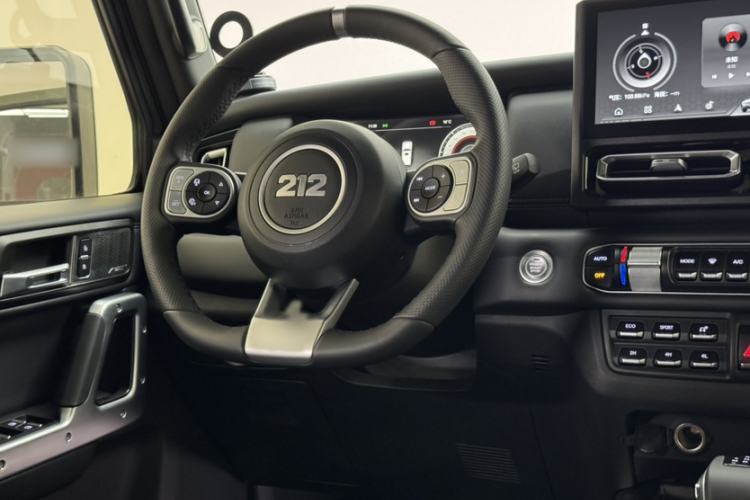 Used 212 T01 2025 2.0T Changfeng Steering Wheel