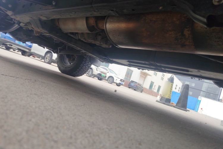 Used 212 T01 2025 2.0T Changfeng Chassis Rear Left