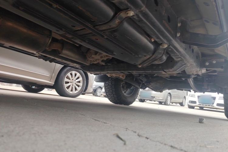 Used 212 T01 2025 2.0T Changfeng Chassis Rear Right