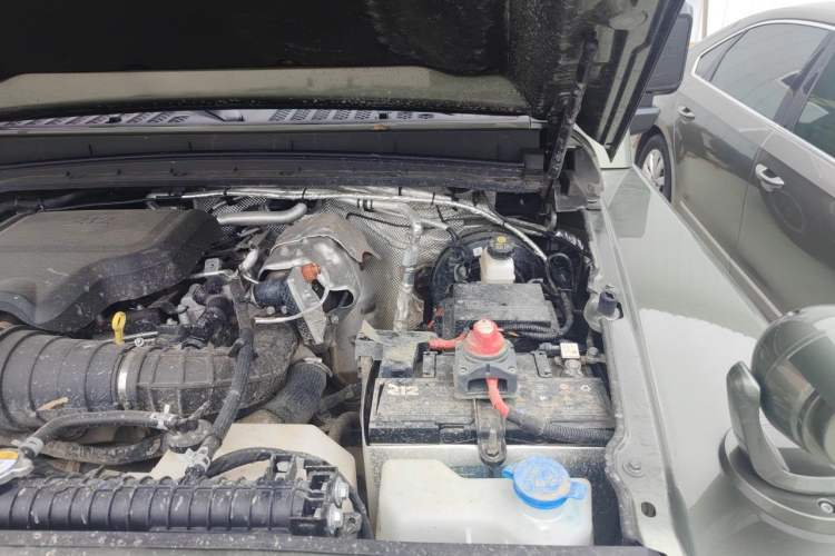 Used 212 T01 2025 2.0T Changfeng Engine Bay Left