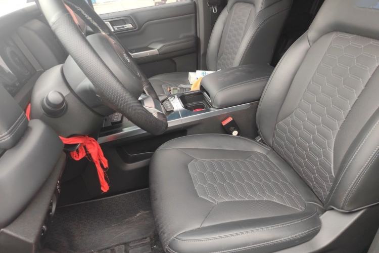 Used 212 T01 2025 2.0T Changfeng Left Front Seat