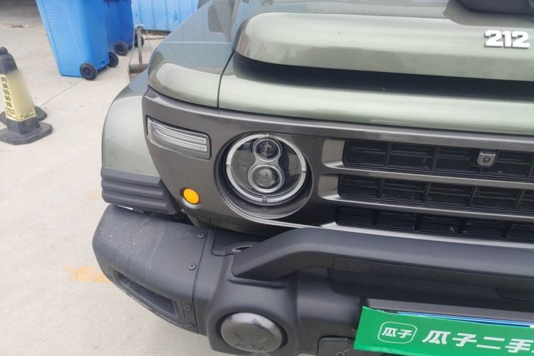 Used 212 T01 2025 2.0T Changfeng Right Front Headlight