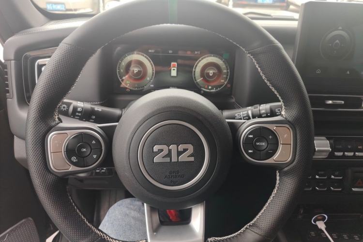 Used 212 T01 2025 2.0T Changfeng Steering Wheel