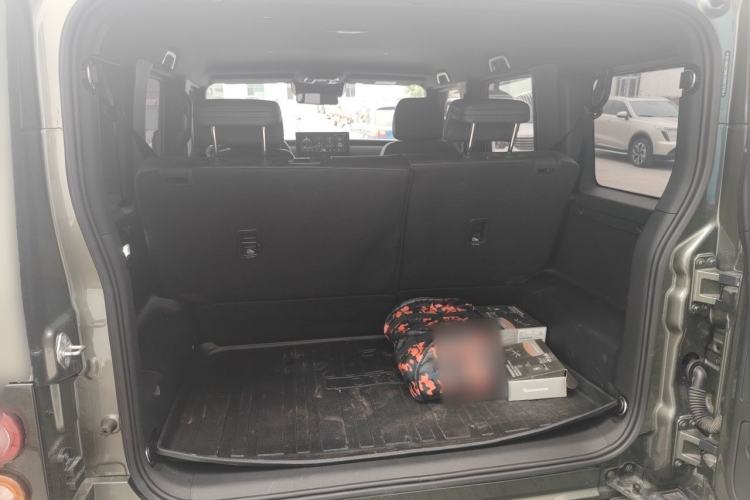 Used 212 T01 2025 2.0T Changfeng Trunk