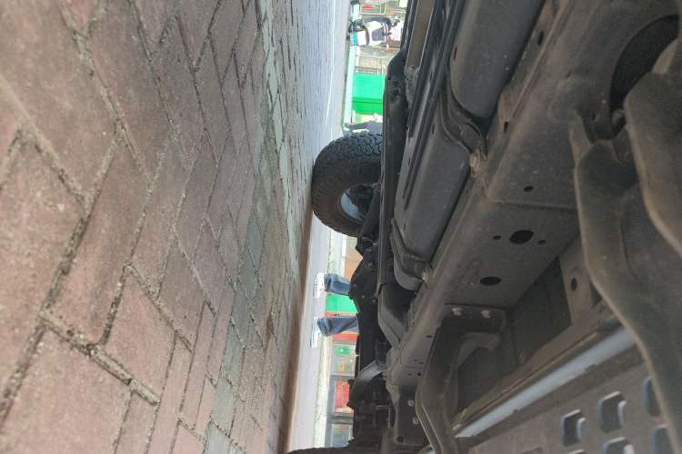 Used 212 T01 2025 2.0T Changfeng Chassis Rear Right