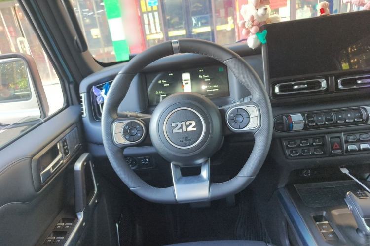 Used 212 T01 2025 2.0T Changfeng Steering Wheel
