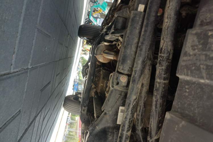 Used 212 T01 2025 Model 2.0T Diesel Chassis Front