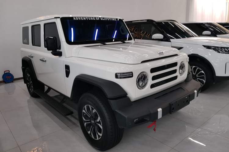 Used 212 T01 2025 Model 2.0T Diesel Exterior 1
