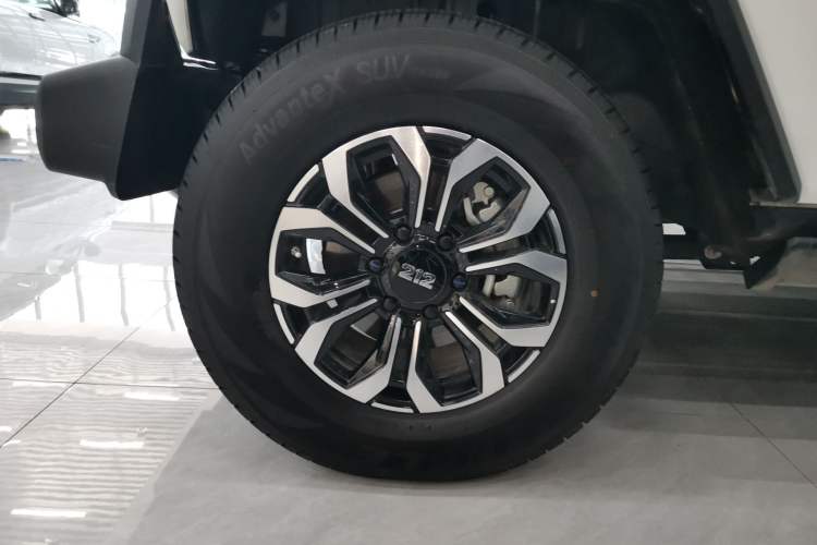 Used 212 T01 2025 Model 2.0T Diesel Exterior 4