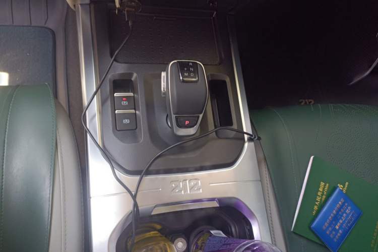 Used 212 T01 2025 Model 2.0T Diesel Gear Lever