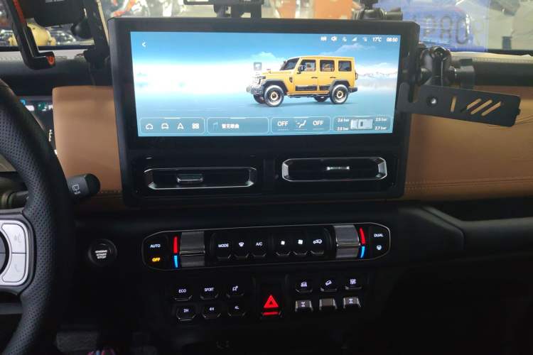 Used 212 T01 2026 Model 2.0T High Ground Audio And AC Panel