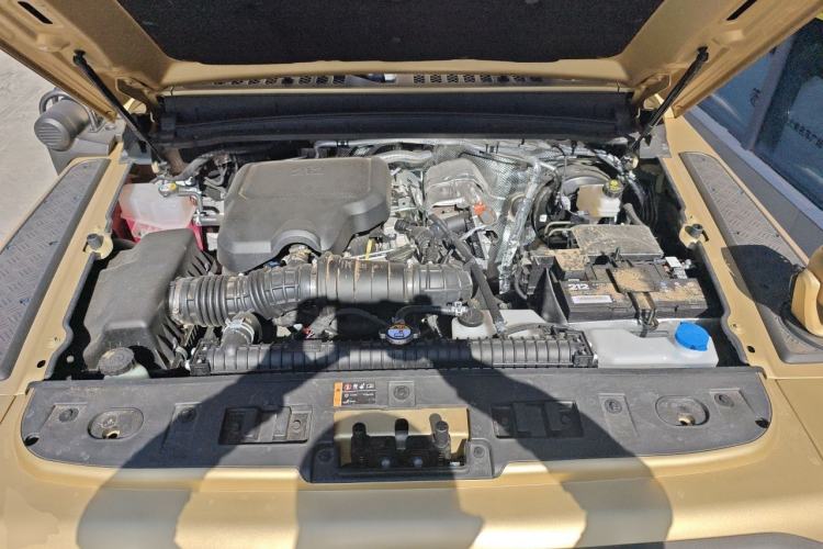 Used 212 T01 2026 Model 2.0T High Ground Engine Bay
