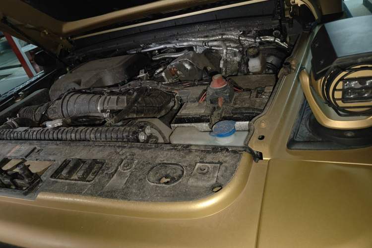 Used 212 T01 2026 Model 2.0T High Ground Engine Bay Left