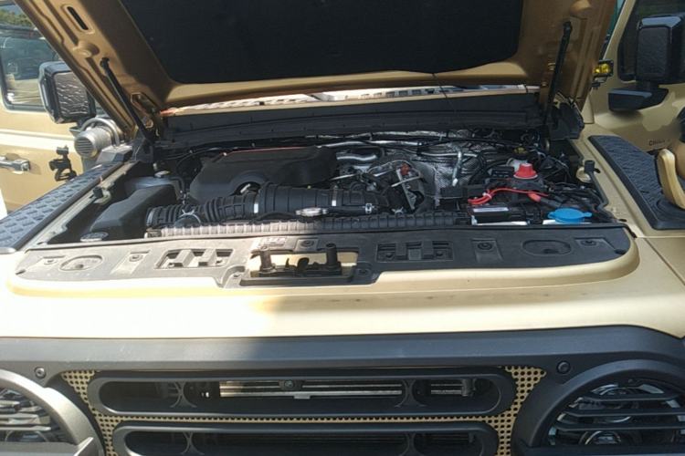 Used 212 T01 2026 Model 2.0T High Ground Engine Bay
