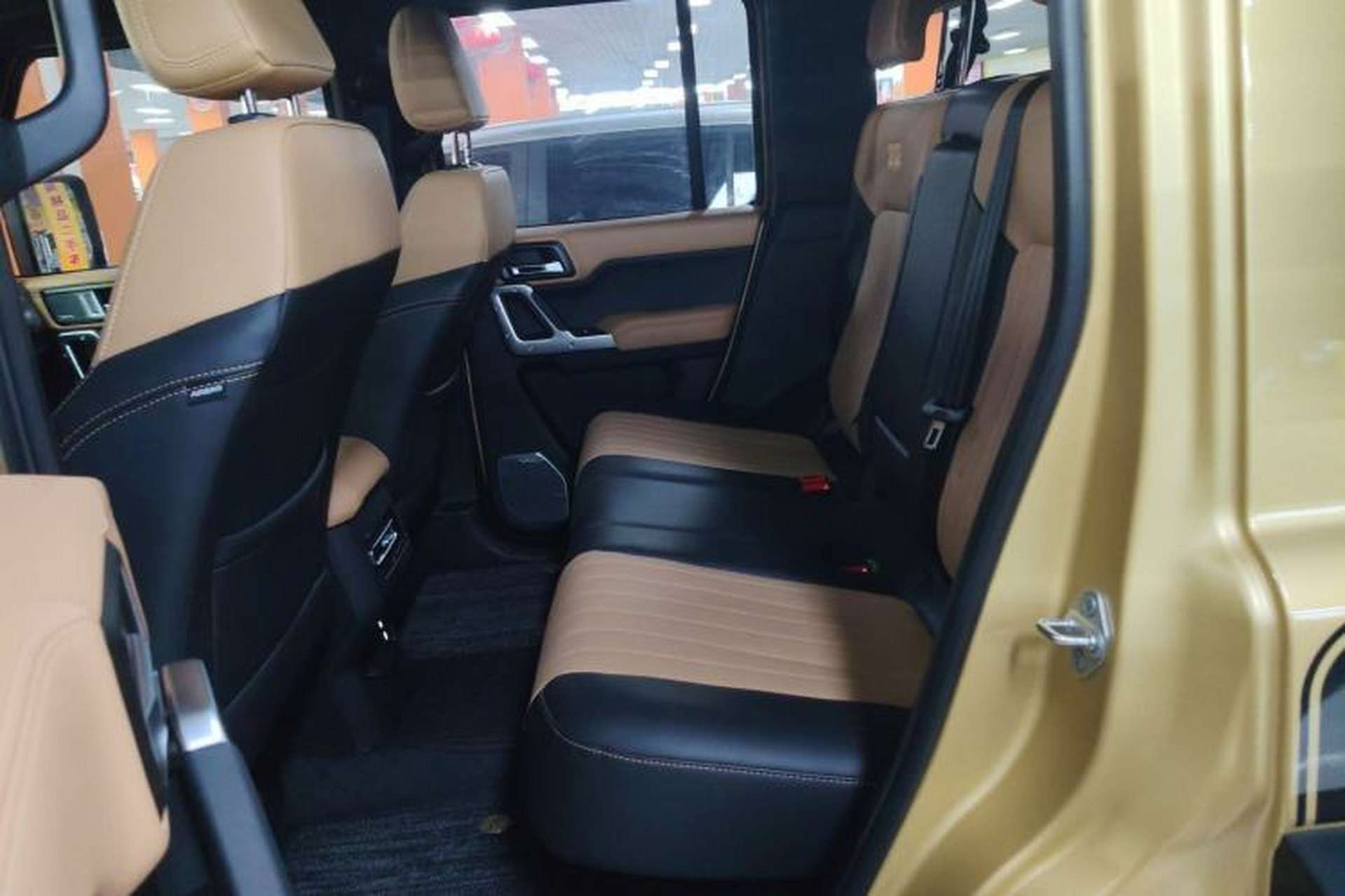 Used 212 T01 2026 Model 2.0T High Ground Left Rear Seat