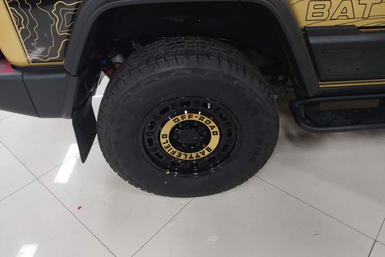 Used 212 T01 2026 Model 2.0T High Ground Right Rear Wheel Hub