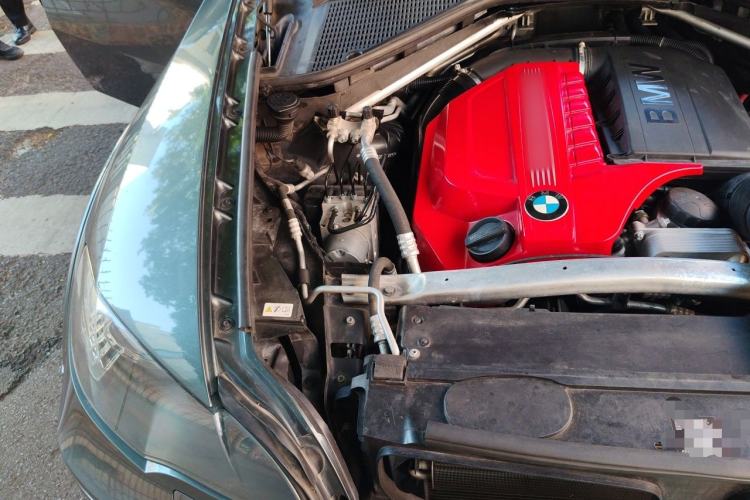 Used AC Schnitzer X6  Engine Bay Right