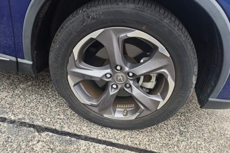 Used Acura CDX 2021 1.5T Two-Wheel Drive Deluxe Smart Safety Edition Right Front Wheel Hub
