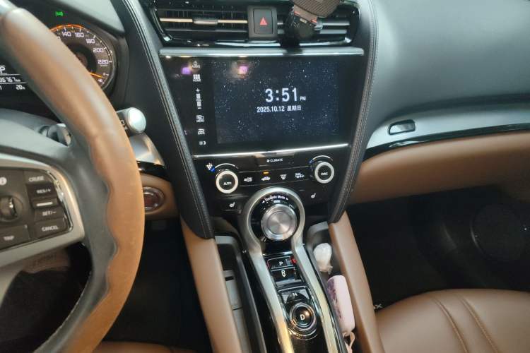 Used Acura CDX 2019 1.5T Two-Wheel Drive Deluxe Edition Audio And AC Panel