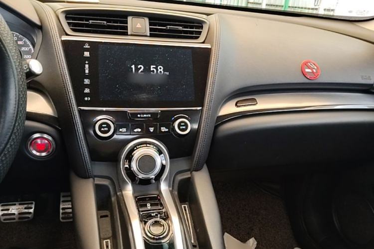 Used Acura CDX 2016 1.5T Two-Wheel Drive Enjoyment Edition Center Console