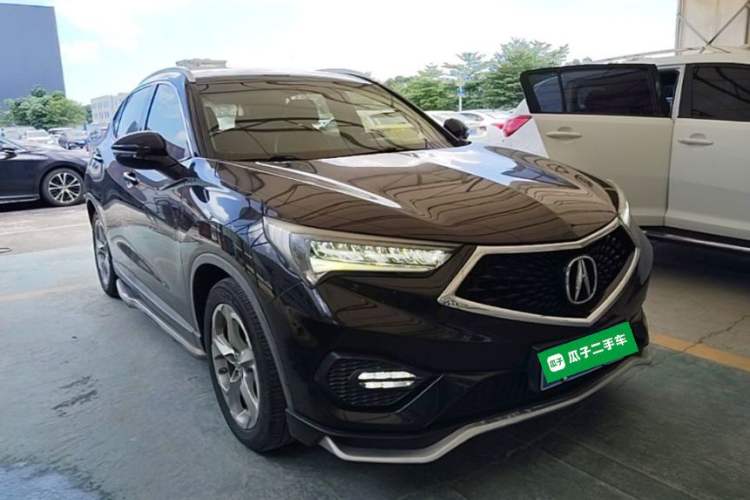 Used Acura CDX 2016 1.5T Two-Wheel Drive Enjoyment Edition Front Right 45 Deg