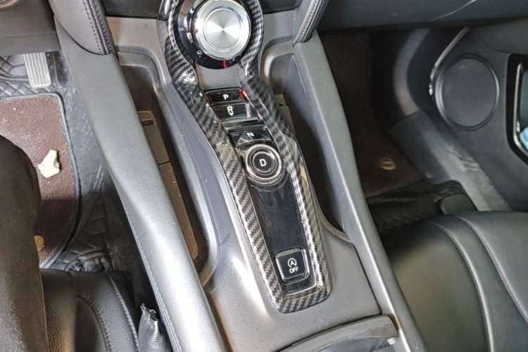 Used Acura CDX 2016 1.5T Two-Wheel Drive Enjoyment Edition Gear Lever