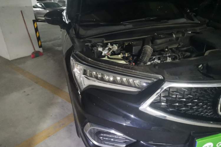 Used Acura CDX 2016 1.5T Two-Wheel Drive Deluxe Edition Right Front Headlight