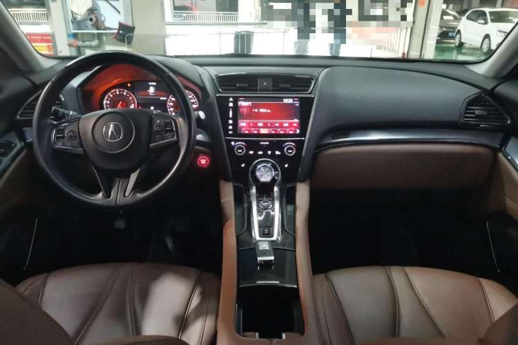 Used Acura CDX 2016 1.5T Two-Wheel Drive Deluxe Edition Center Console