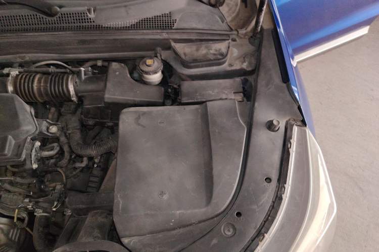Used Acura CDX 2016 1.5T Two-Wheel Drive Enjoyment Edition Engine Bay Left
