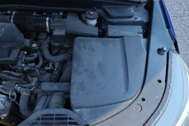 Used Acura CDX 2016 1.5T Two-Wheel Drive Deluxe Edition Engine Bay Left