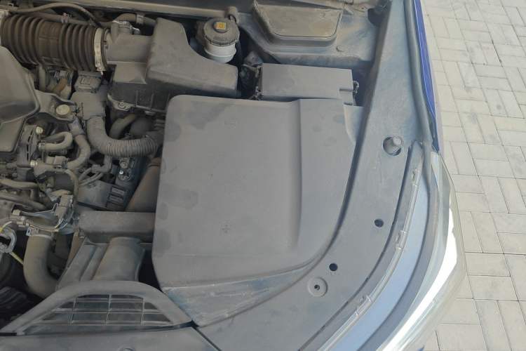 Used Acura CDX 2016 1.5T Two-Wheel Drive Deluxe Edition Engine Bay Left
