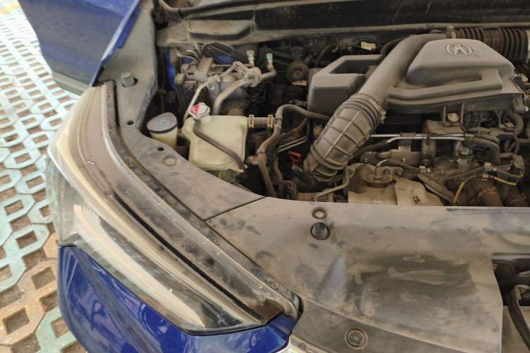 Used Acura CDX 2016 1.5T Two-Wheel Drive Deluxe Edition Engine Bay Right