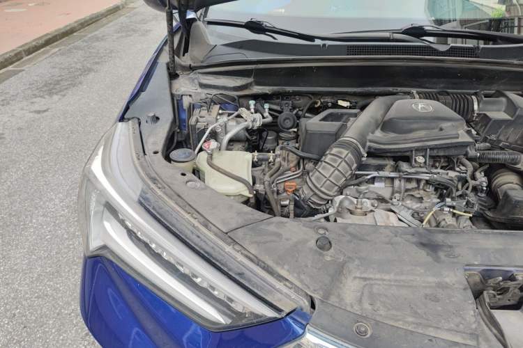 Used Acura CDX 2016 1.5T Two-Wheel Drive Deluxe Edition Engine Bay Right